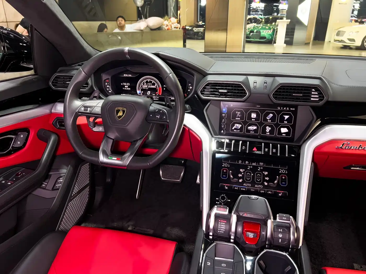Lamborghini Urus 2019 2018 4.0T V8