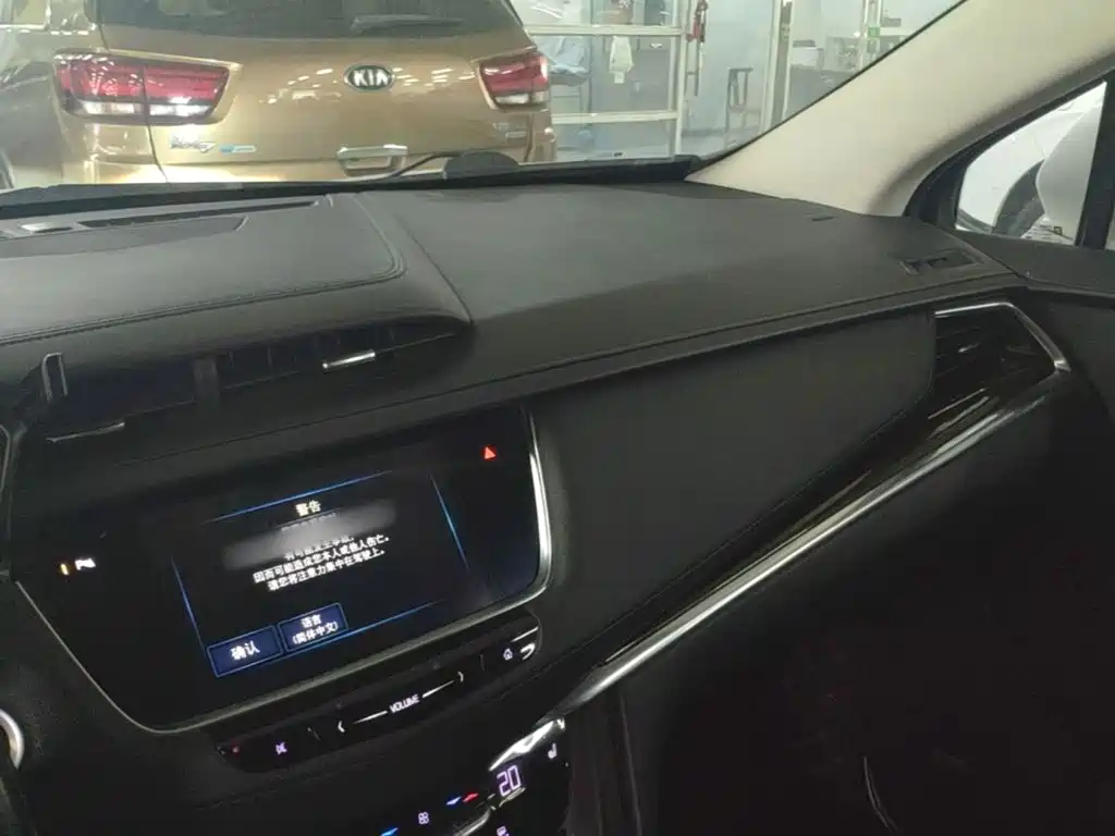 Cadillac XT5 2017 2016 25T Luxury Model