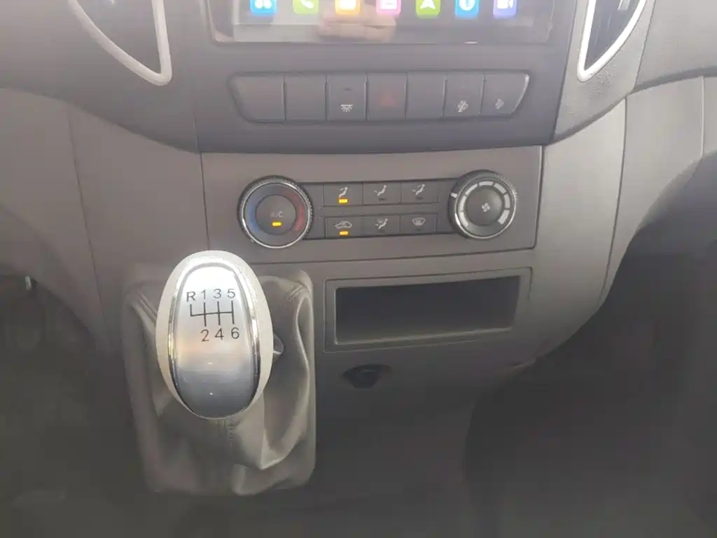 JAC Motors Star锐 2023 2022 2.0T Fuel King PLUS Express Edition Short Wheelbase 6-7 Seater HFC4DB3-2E4