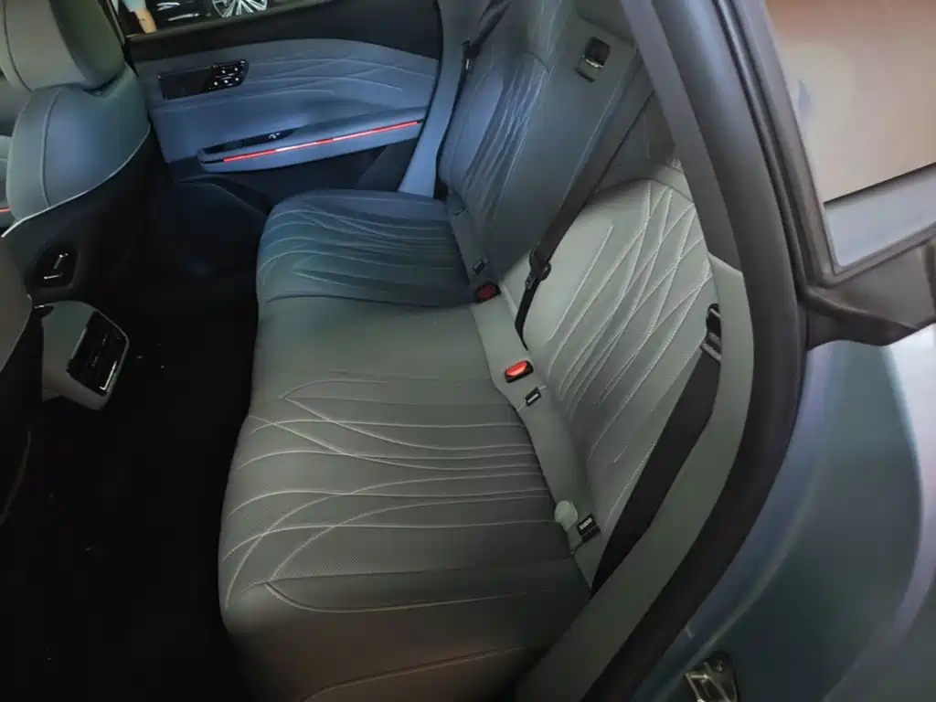 Geely Galaxy Galaxy E8 2025 2025 700km Long Voyage Smart Drive Edition