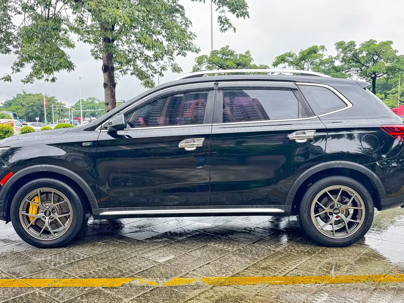 Roewe RX5 2017 2016 30T 4WD Automatic Internet Premium Edition