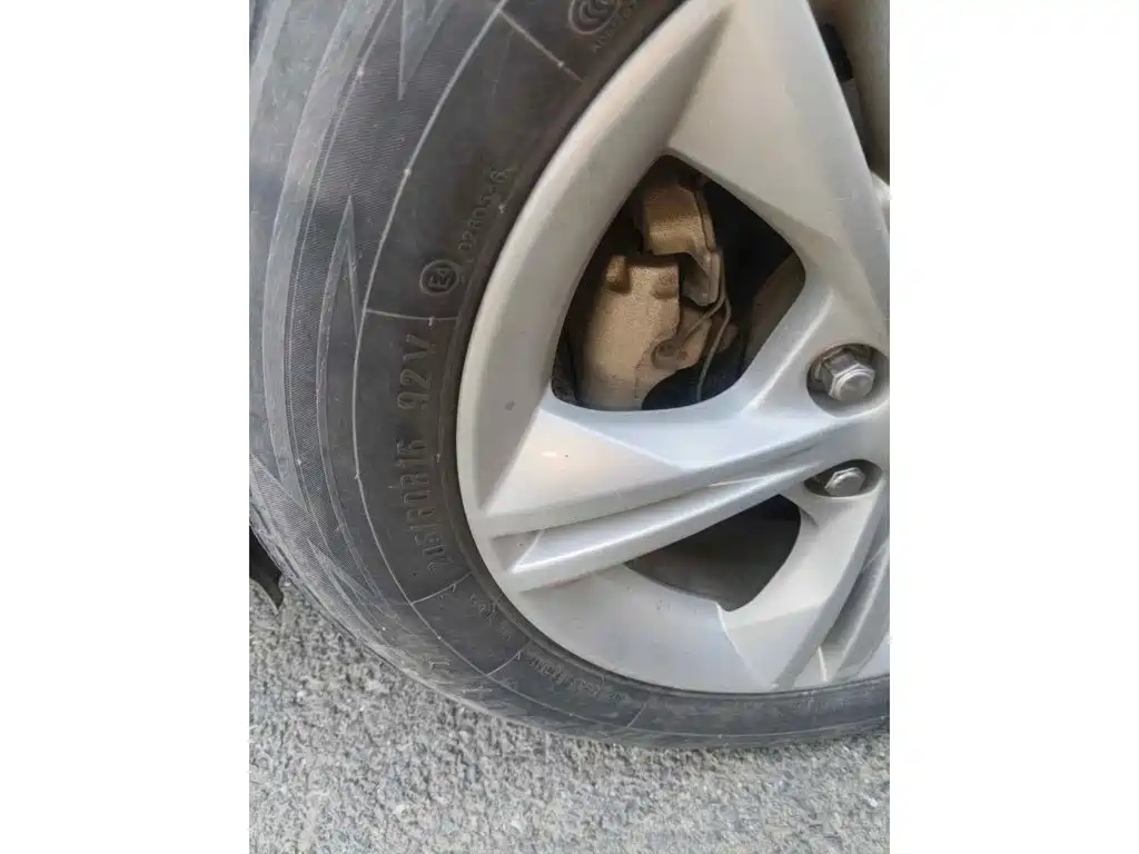 Фото 7 - Ford Focus