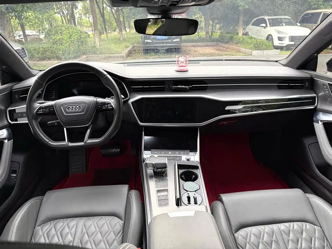 Photo 4 - Audi A7L