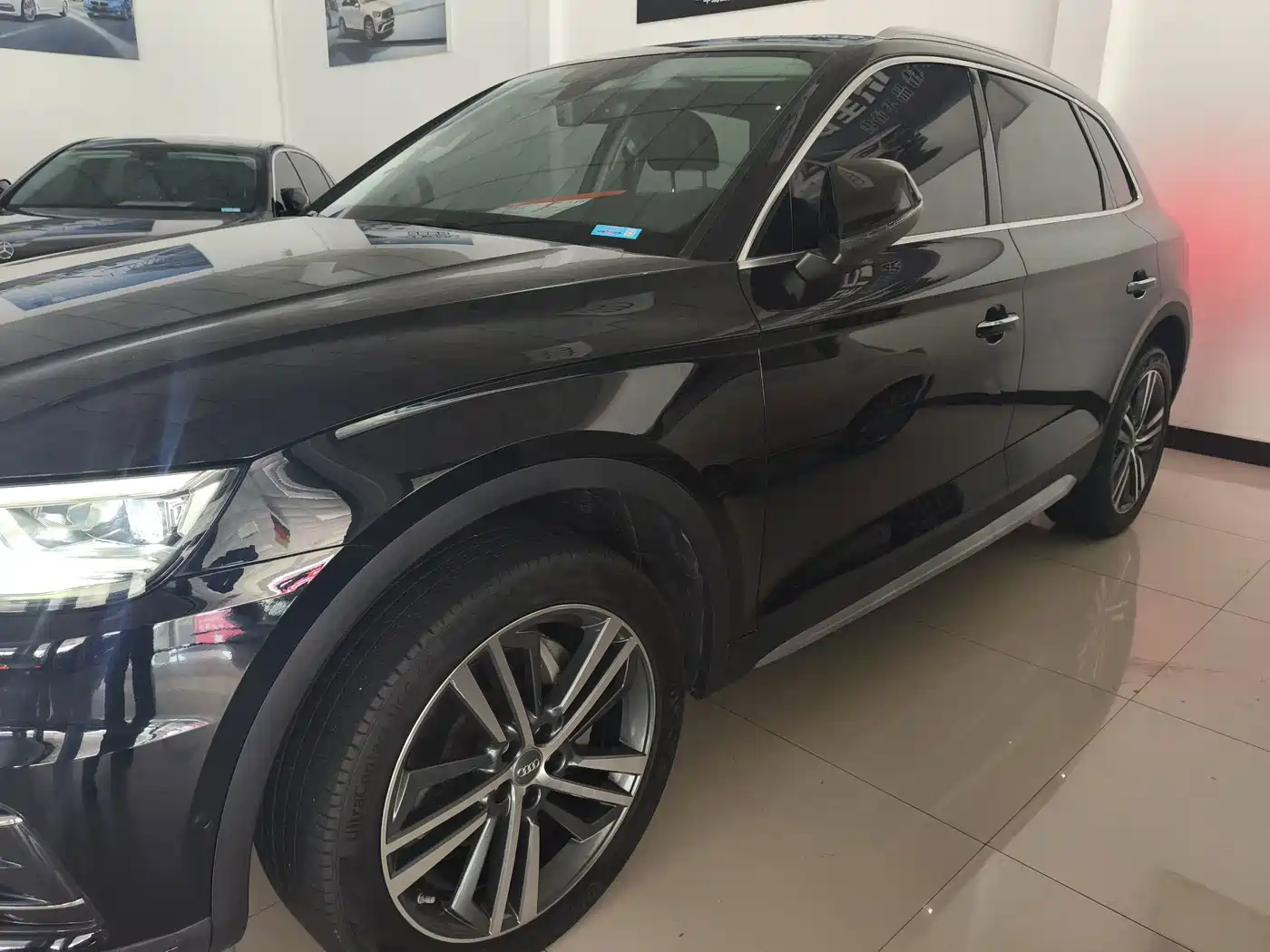 Photo 3 - Audi Q5L