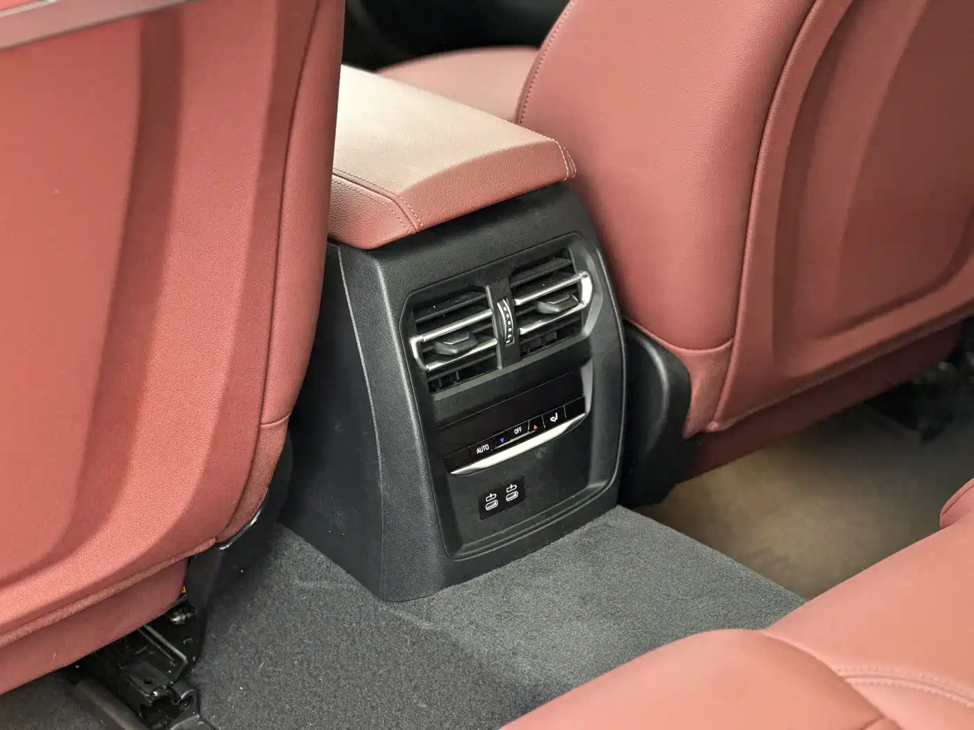 BMW i3 2022 eDrive 35 L фото 12