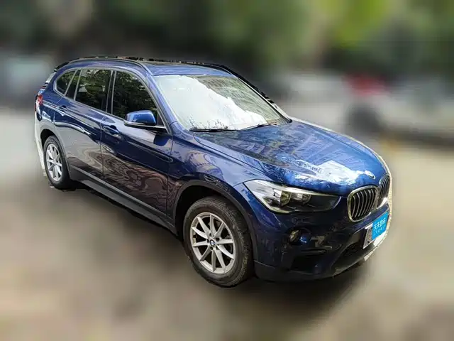 BMW X1 2019 sDrive18Li Fashion Model — фото 3