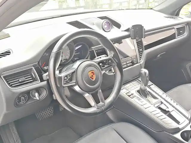 Porsche Macan 2017 Macan S 3.0T — фото 3