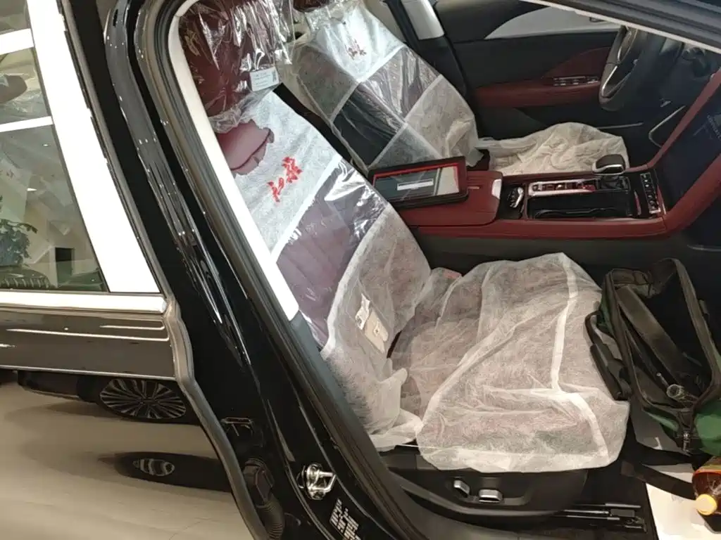 Hongqi H5 2026 2025 2.0T Automatic Flag Celebration 500,000 Units Anniversary Edition