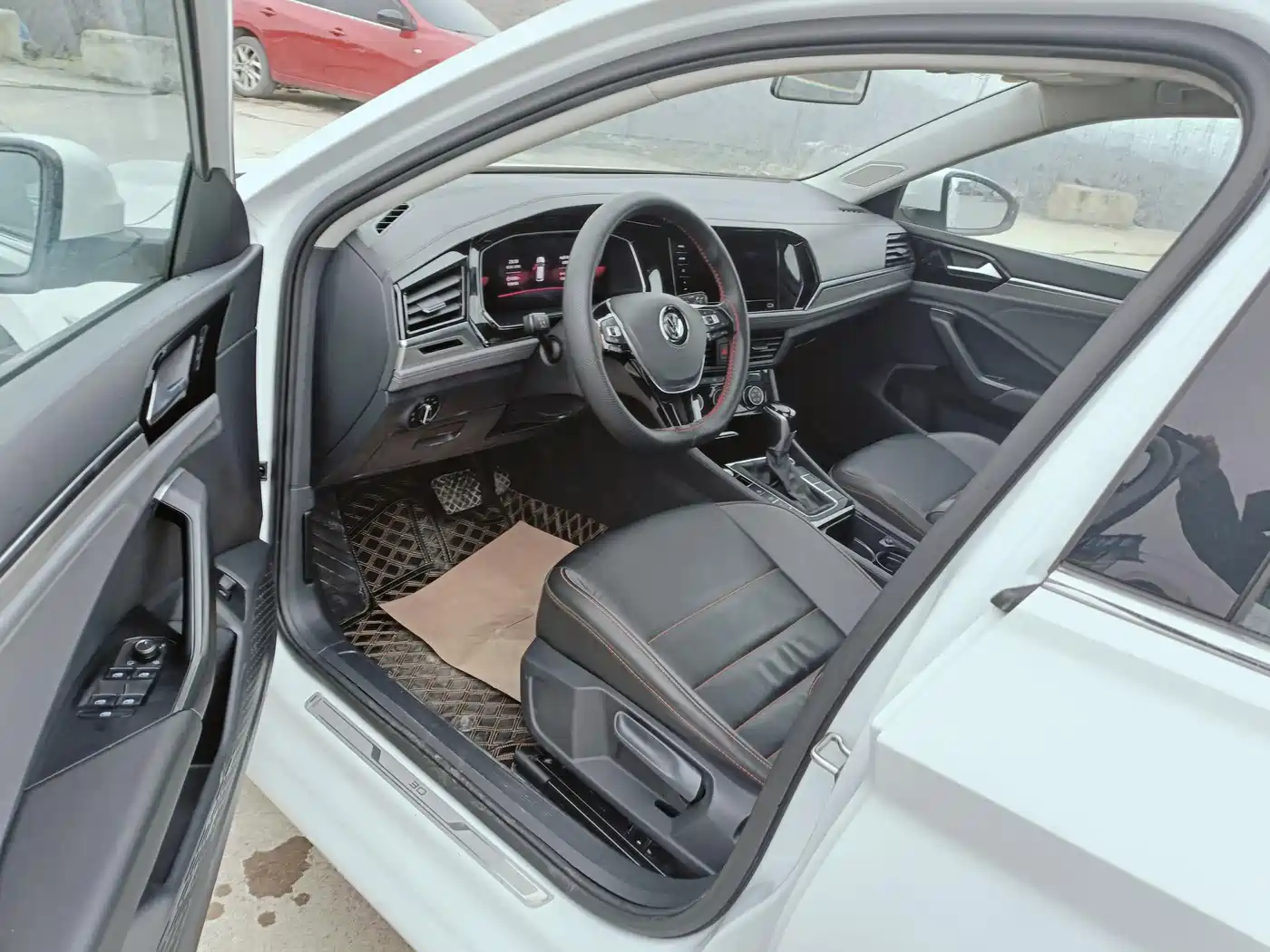 VOLKSWAGEN SAGITAR