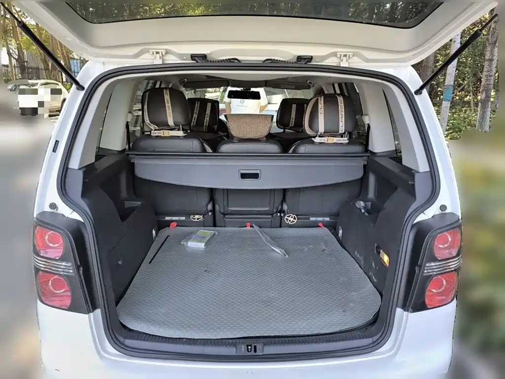 Volkswagen Touran 2015 2015 1.4T DSG Comfort Edition 5-seater