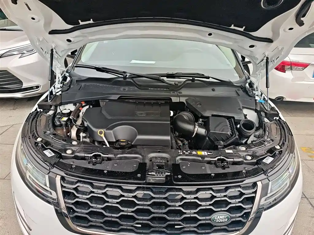 Land Rover Range Rover Evoque 2023 Range Rover Evoque L 200PS Elite Edition фото 16