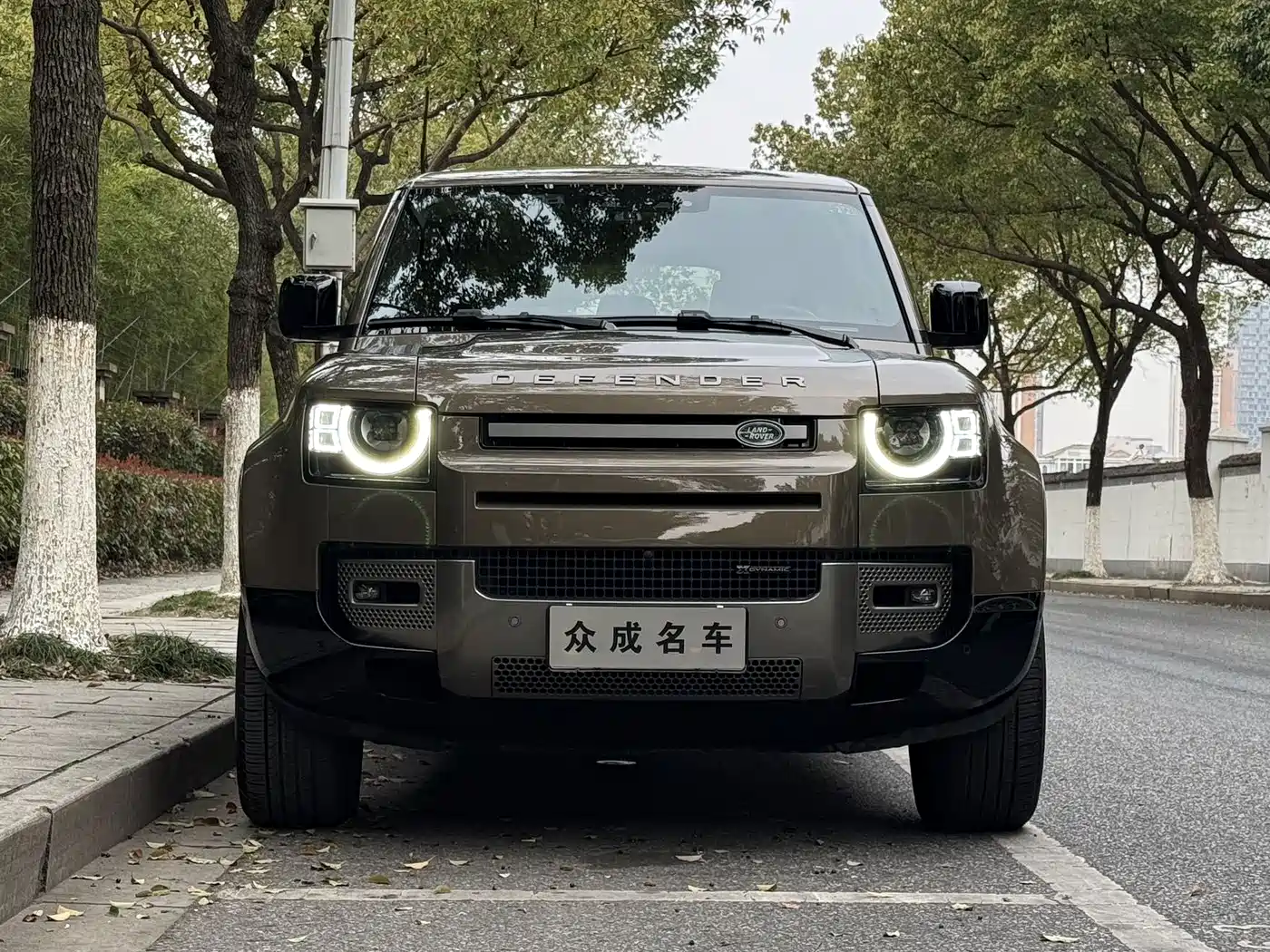 Land Rover Defender 2022 110 P400 X-DYNAMIC HSE фото 2