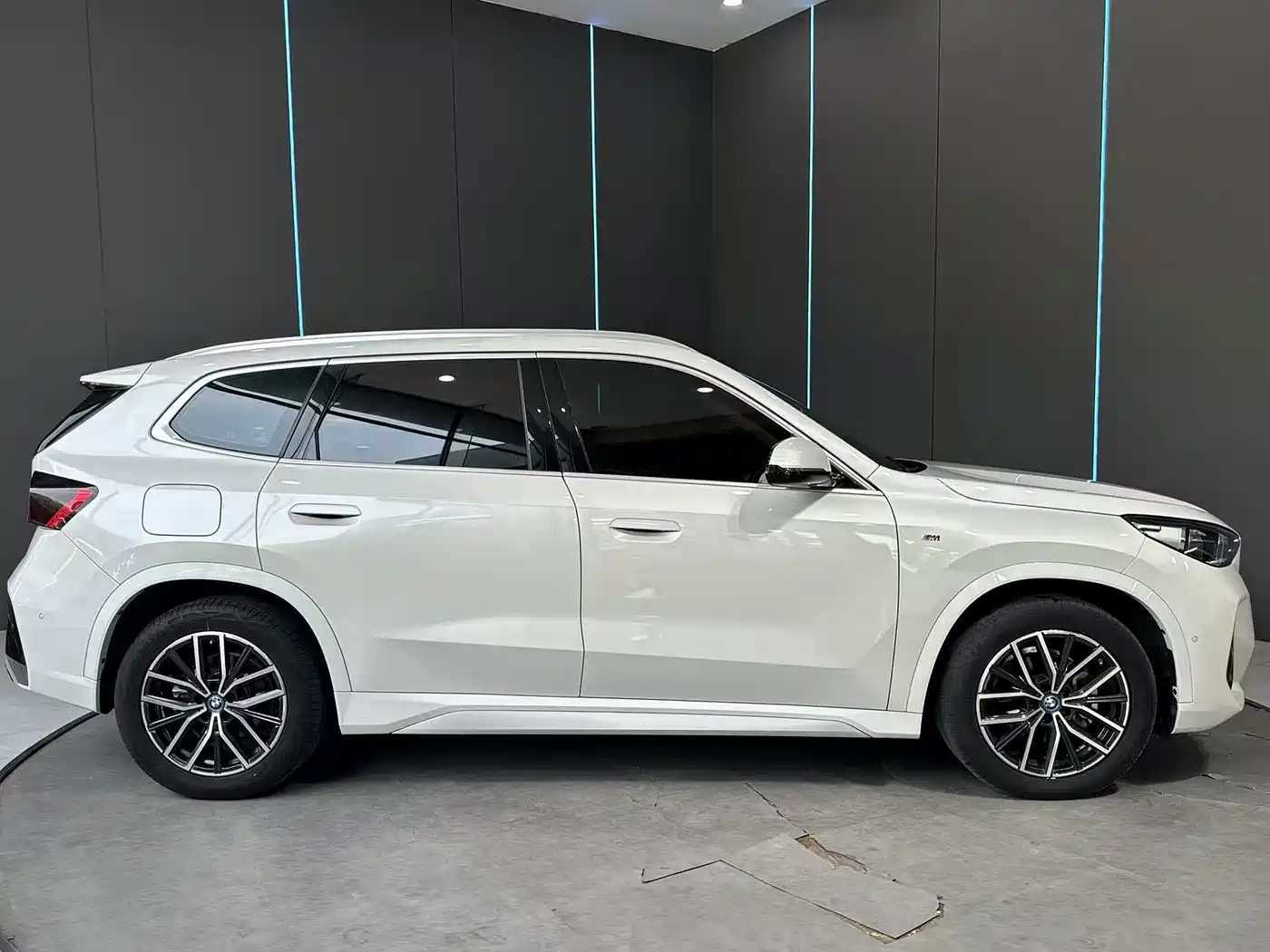 BMW iX1 2024 2023 eDrive25L M Sport Package