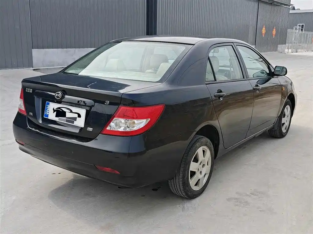 BYD F3 2012 Energy-saving Edition 1.5L Manual Standard фото 4