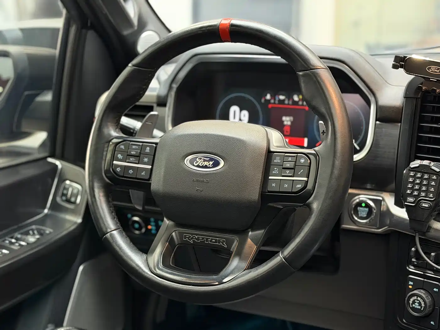 FORD F-150 RAPTOR