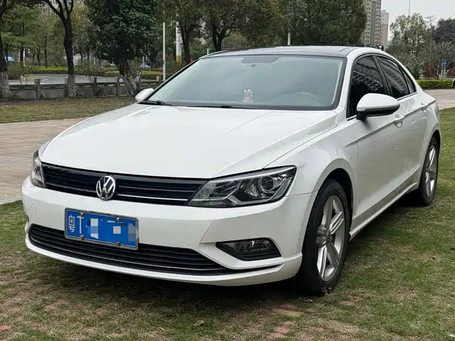 VOLKSWAGEN LINGDU