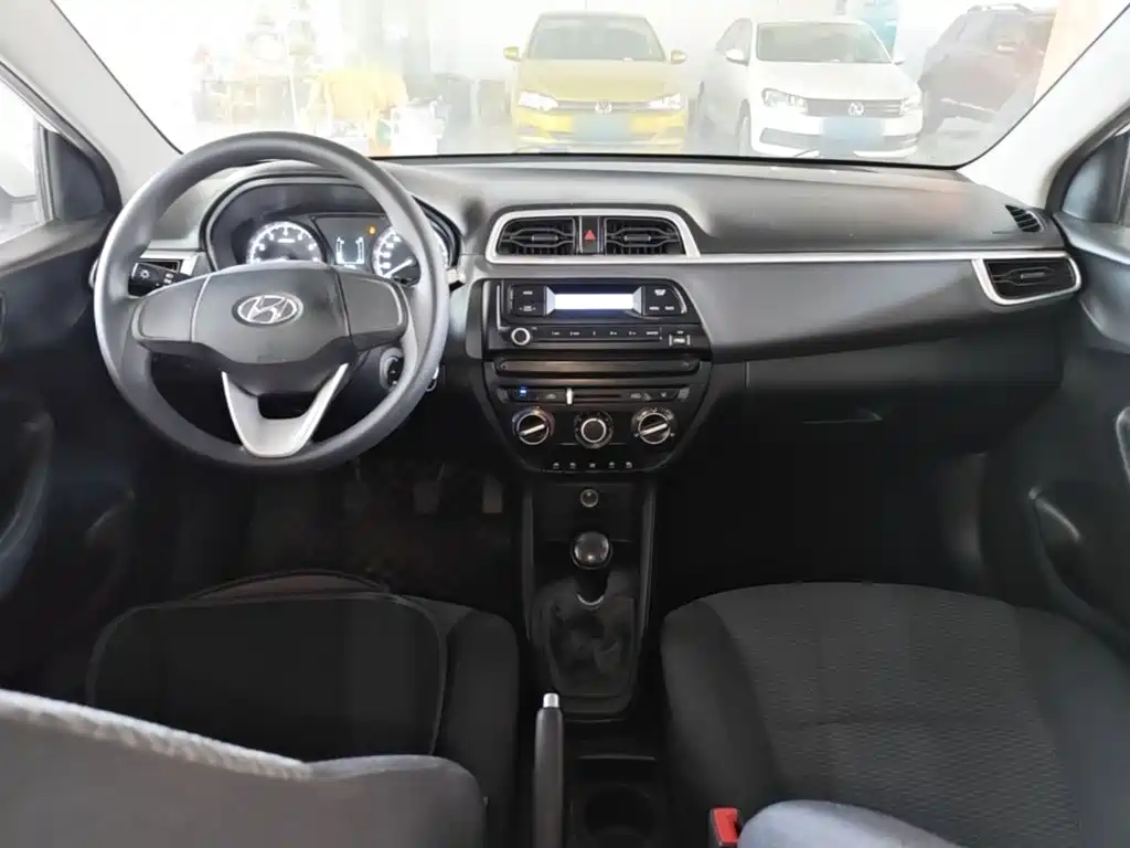Hyundai Verna 2021 2020 1.4L Manual GL Renewal Edition