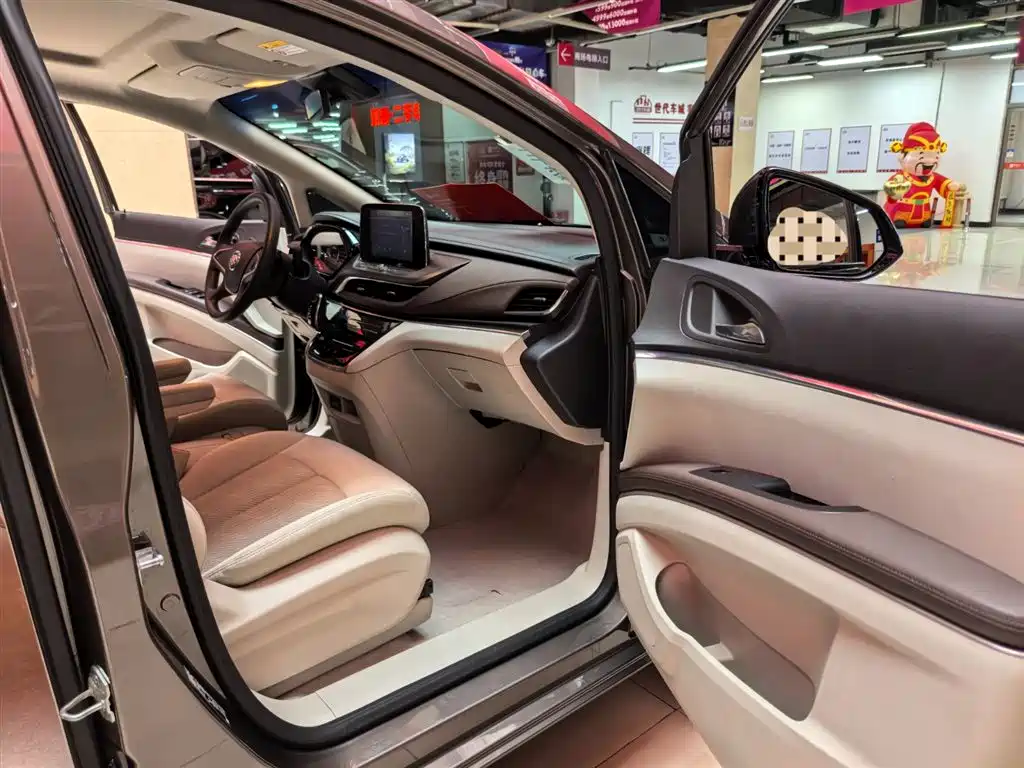 BUICK GL8