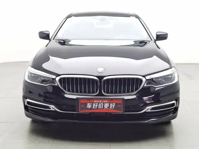 BMW 5 Series New Energy 2019 Facelift 530Le Pioneer Edition — фото 3