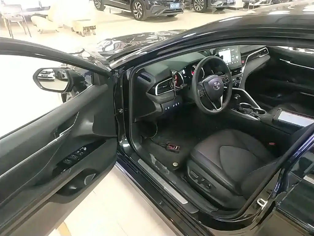 Toyota Camry 2023 2.0S Trend Edition фото 16