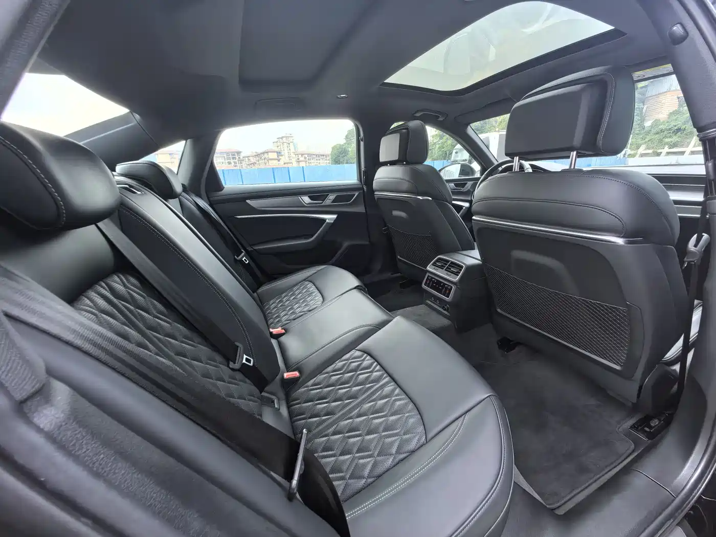 Audi A6L 2025 45 TFSI Premium Sport фото 8
