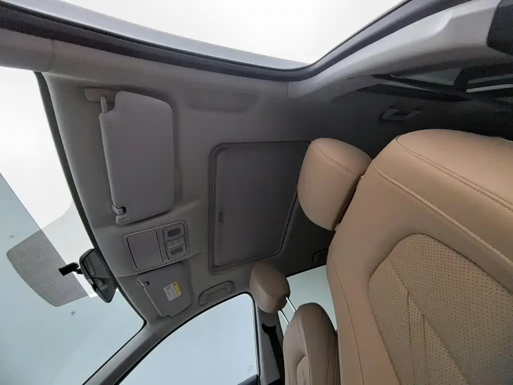 Landian E5 2024 2023 1.5L DE-i 100KM Enjoyment 5-Seater