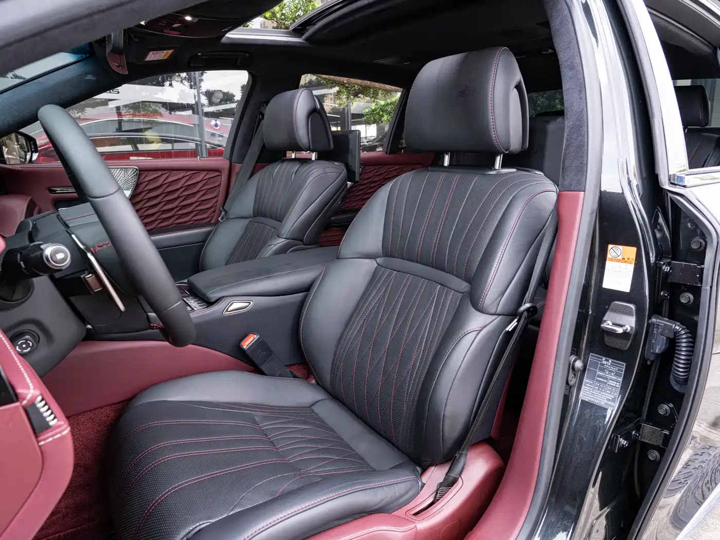 Lexus LS 2018 500h Executive Edition China V фото 11