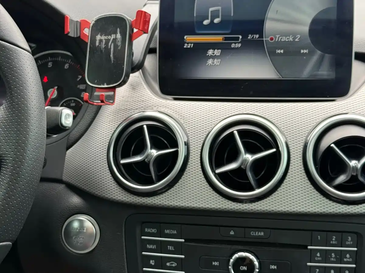 Mercedes-Benz B-Class 2017 B 200 Dynamic фото 23