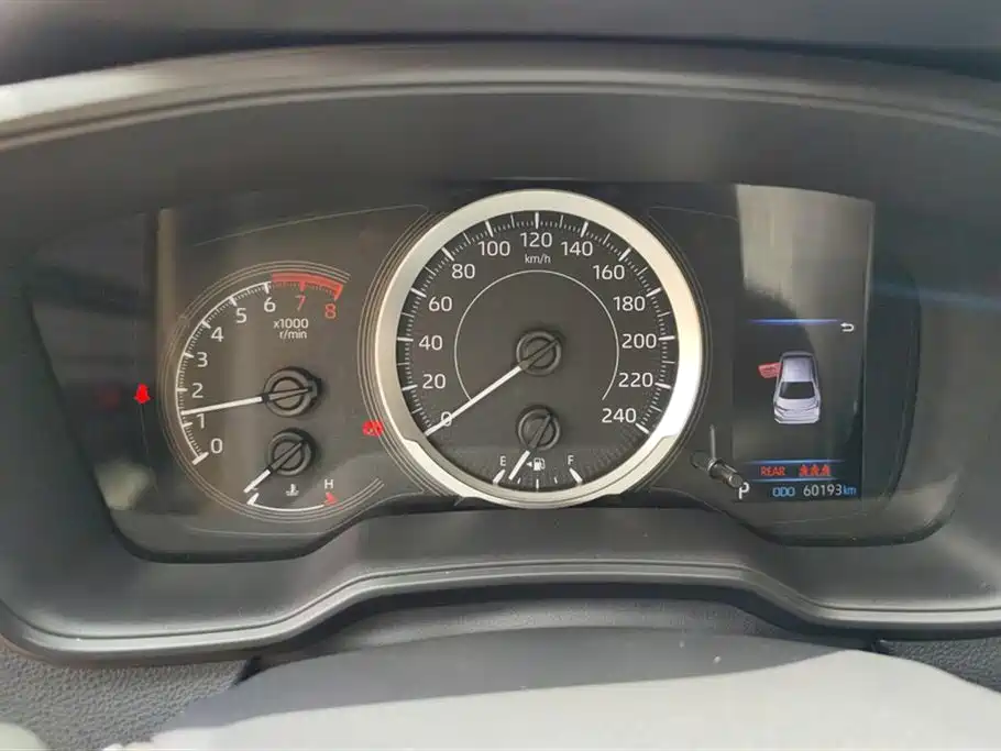 Toyota Corolla 2019 1.2T S-CVT GL Pioneer Edition фото 14