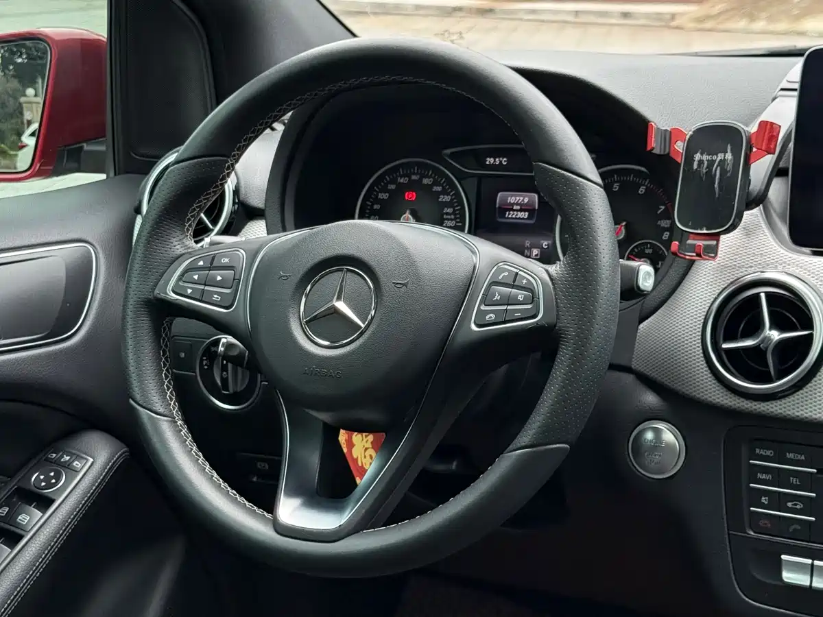Mercedes-Benz B-Class 2017 B 200 Dynamic фото 22