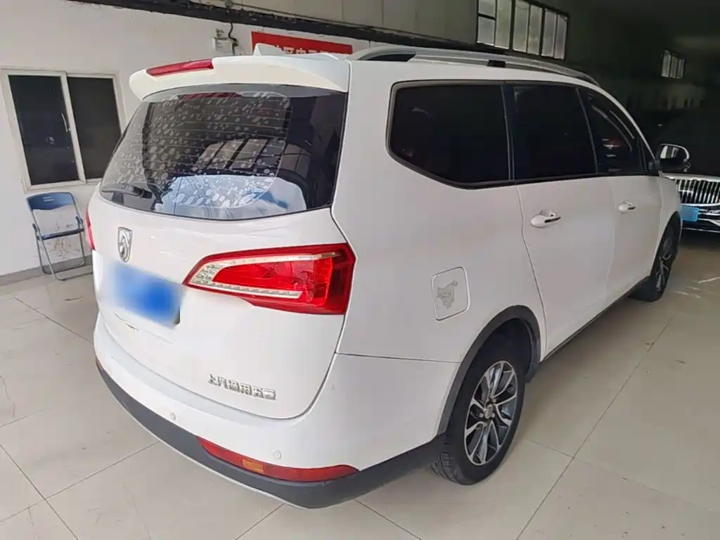 Фото 7 - Baojun 730