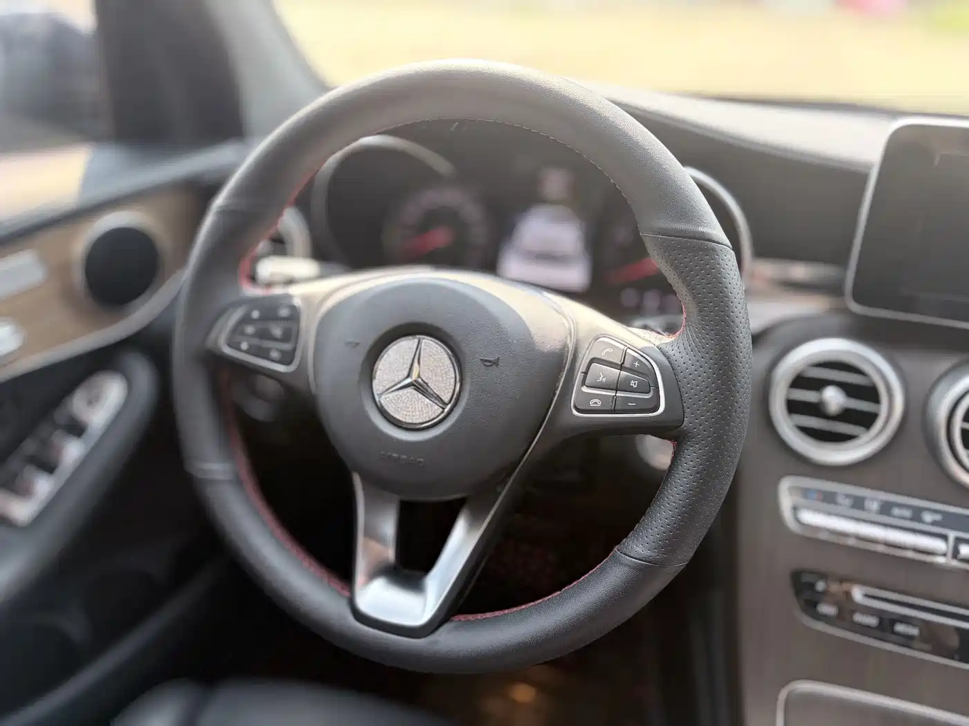 Mercedes-Benz GLC Coupe 2020 2019 GLC 260 4MATIC Coupe SUV