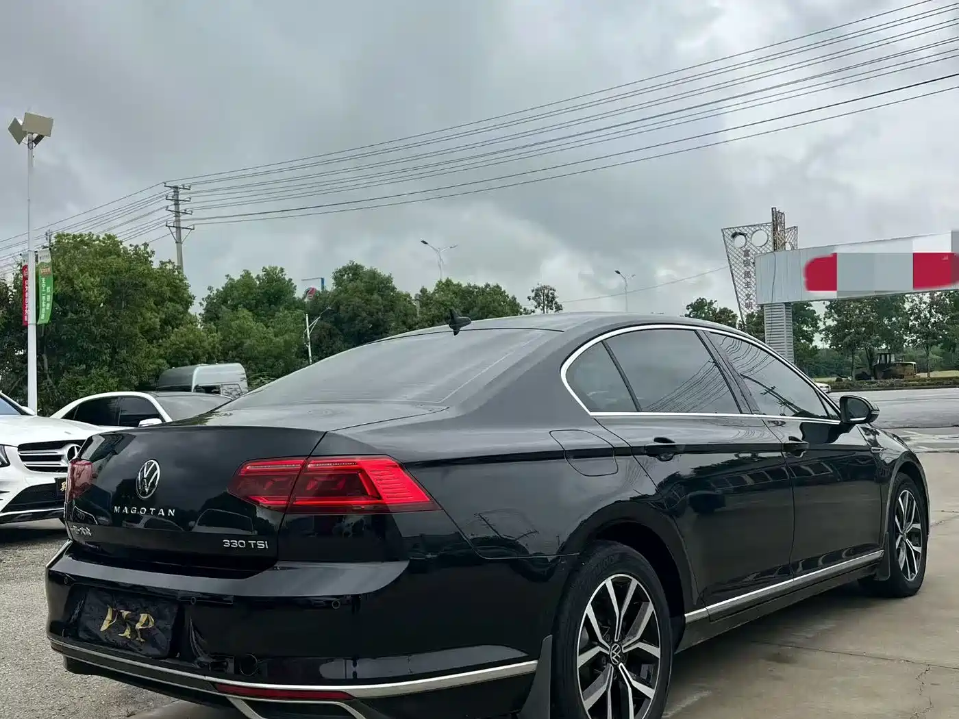 Volkswagen Magotan 2020 330TSI DSG Premium фото 3