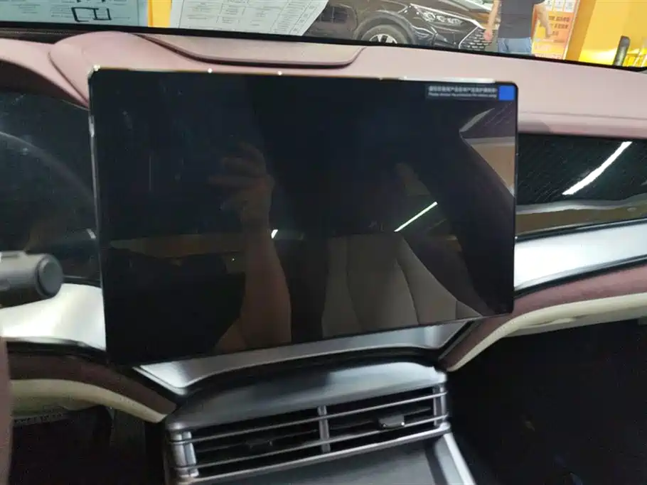 BYD Seal 07 DM-i 2025 DM-i 1.5L 125km Premium фото 13