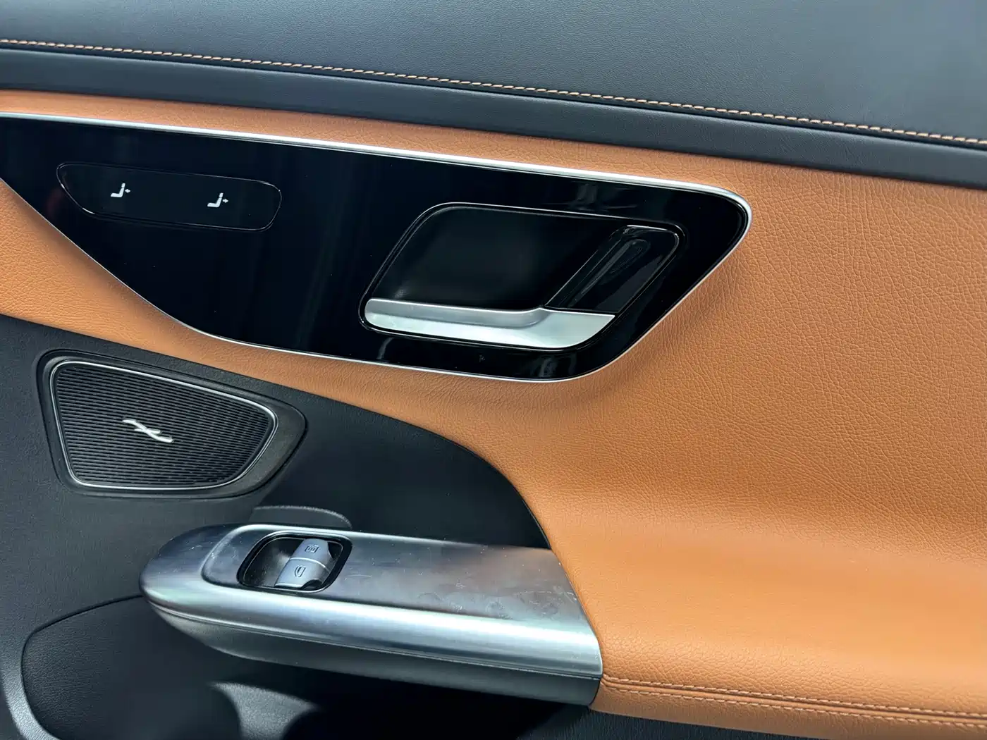 Mercedes-Benz C-Class 2024 C 260 L Sport фото 15