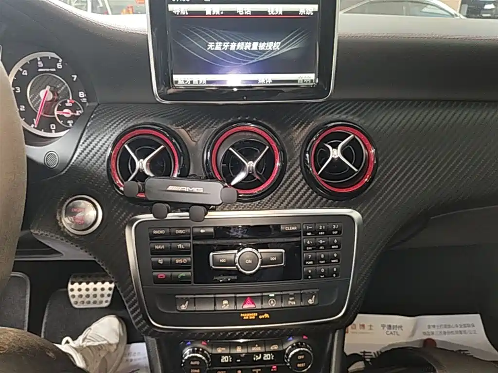 Mercedes-Benz A-Class AMG (Import) 2014 AMG A 45 4MATIC фото 13