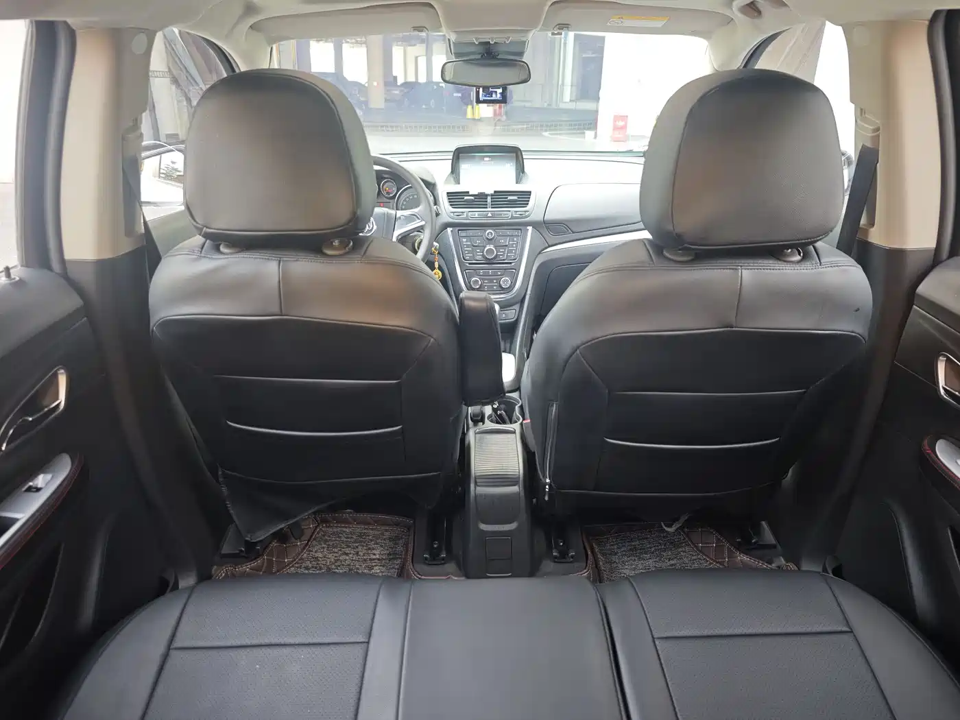Фото 16 - Buick Encore