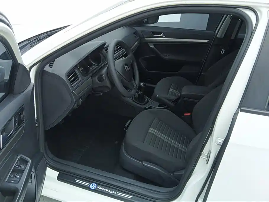 Volkswagen Lavida 2019 Lavida Start 1.5L Manual Trend (China VI) фото 9