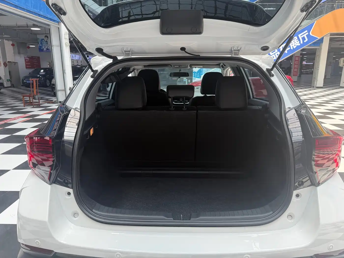 Toyota Yaris, миниатюра 8