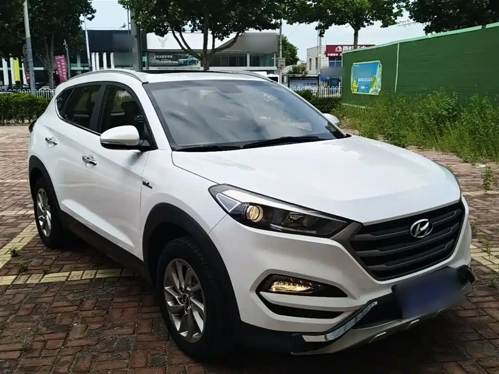 Hyundai Tucson 2015 1.6T Dual Clutch 2WD Smart фото 4
