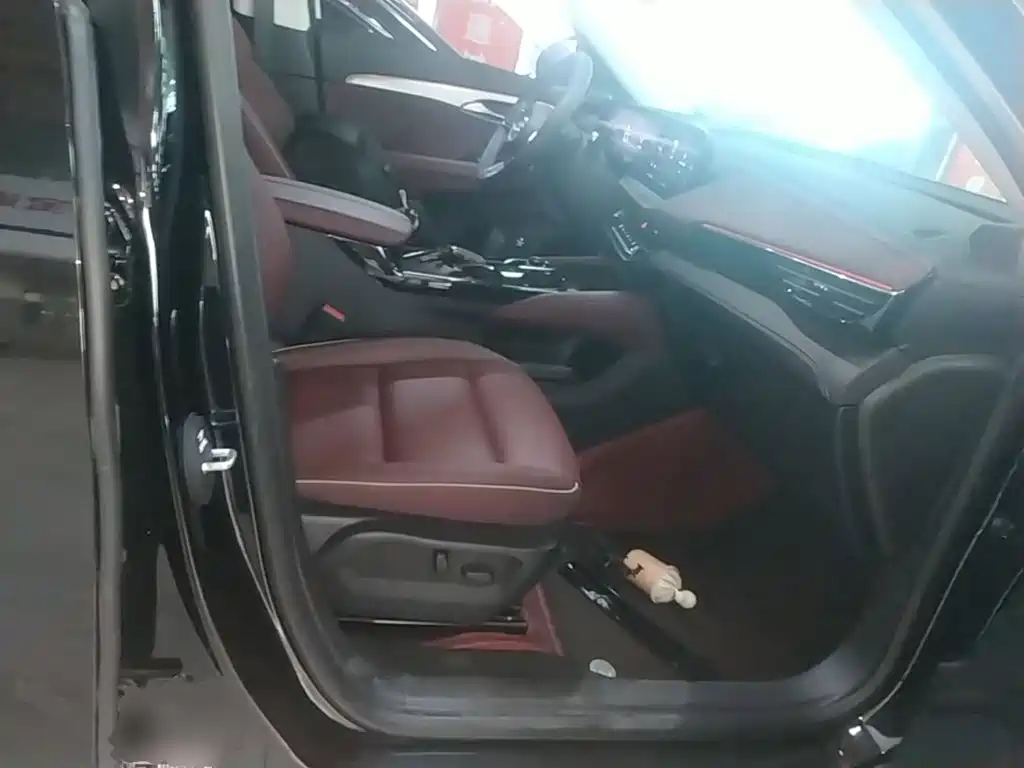 Buick Envision Plus 2025 2025 Enclave Plus 28T 2WD Platinum Edition