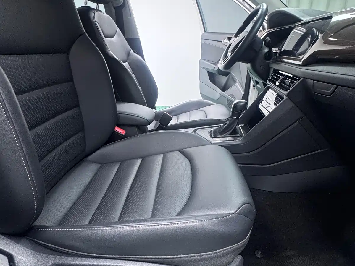 Volkswagen Tharu 2021 Model 280TSI 2WD Luxury Edition фото 24