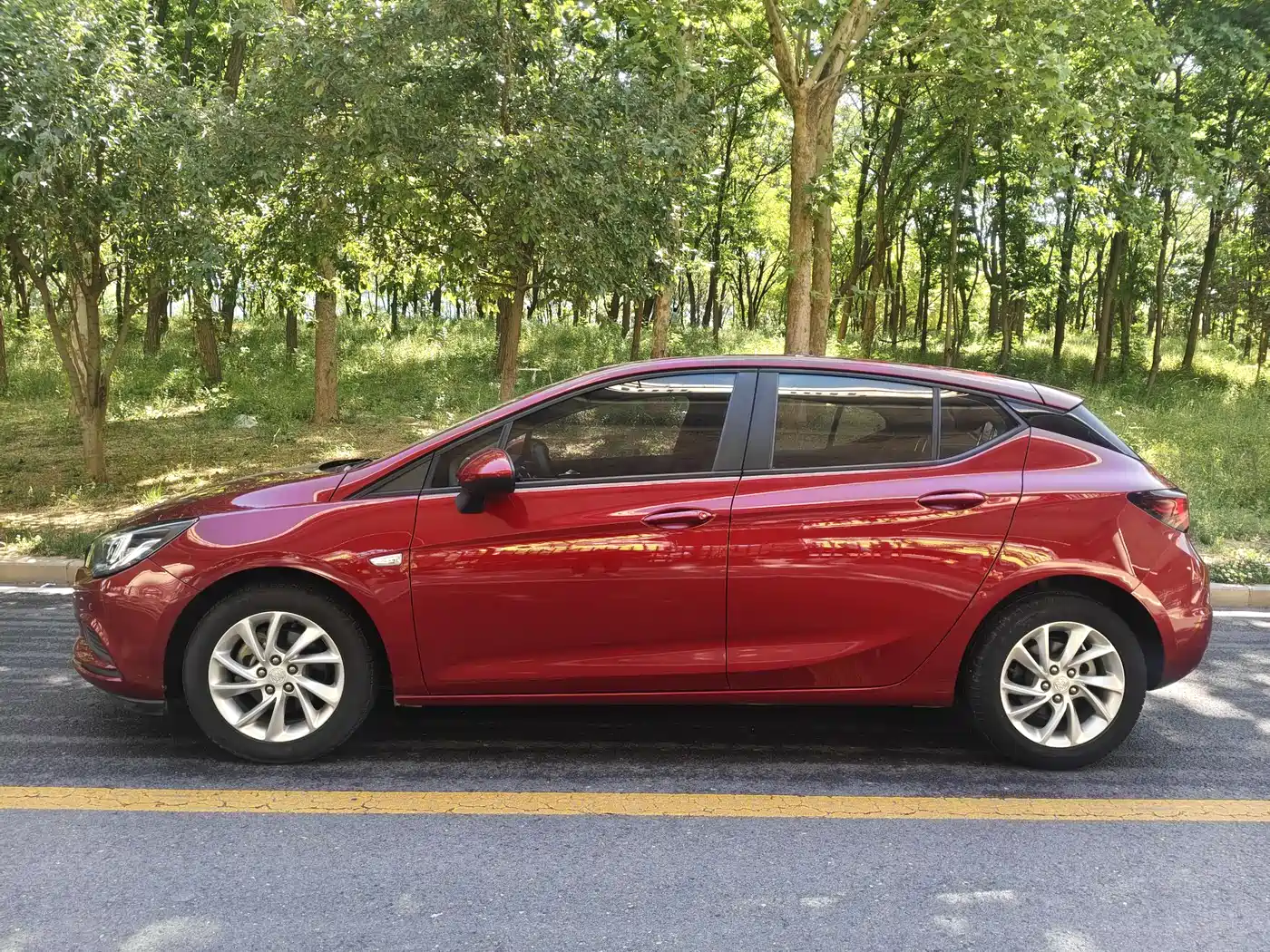 Buick Verano 2016 Hatchback 15S Auto Progressive фото 4