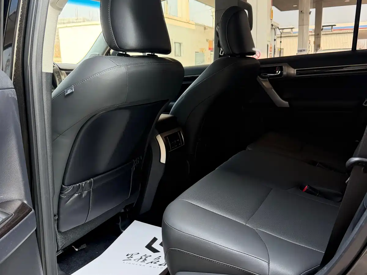 Lexus GX 2015 400 Luxury Edition фото 11