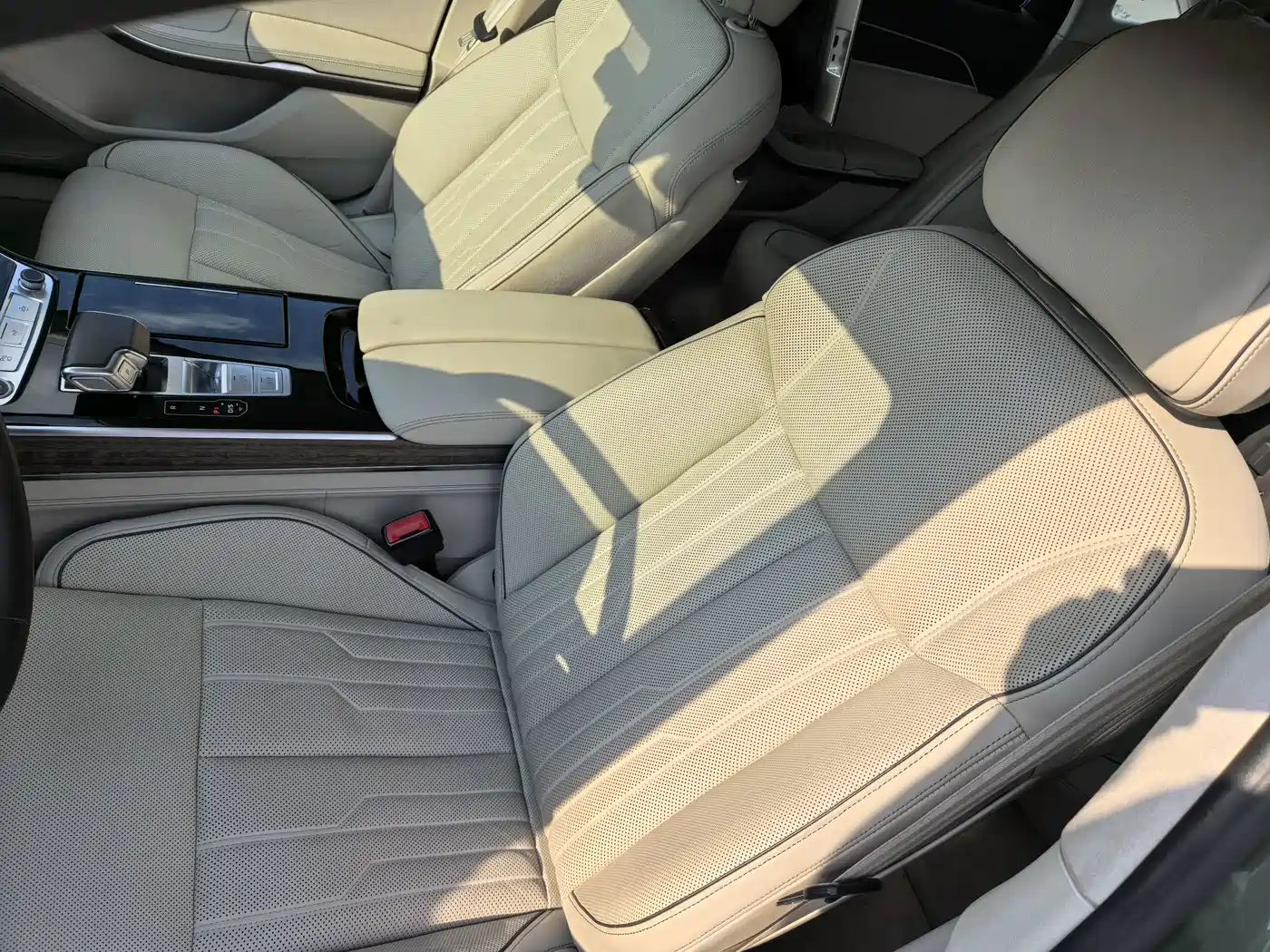 Audi A8 2025 2023 A8L 55 TFSI quattro Flagship