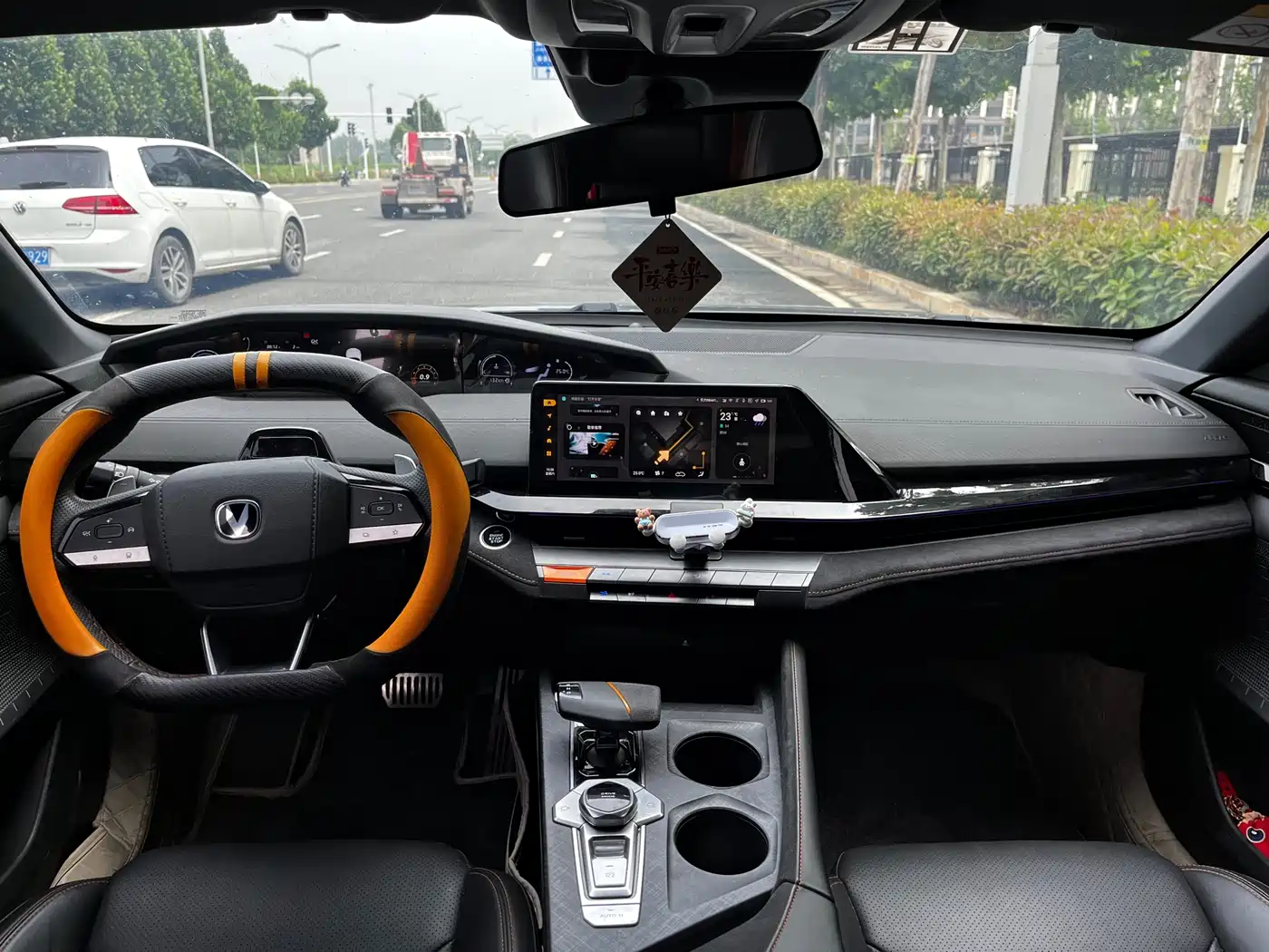CHANGAN UNI-V