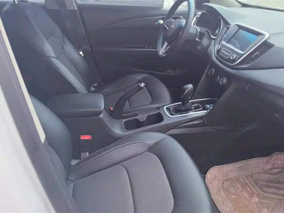 Chevrolet Cavalier 2019 320 Automatic Joy Edition фото 8