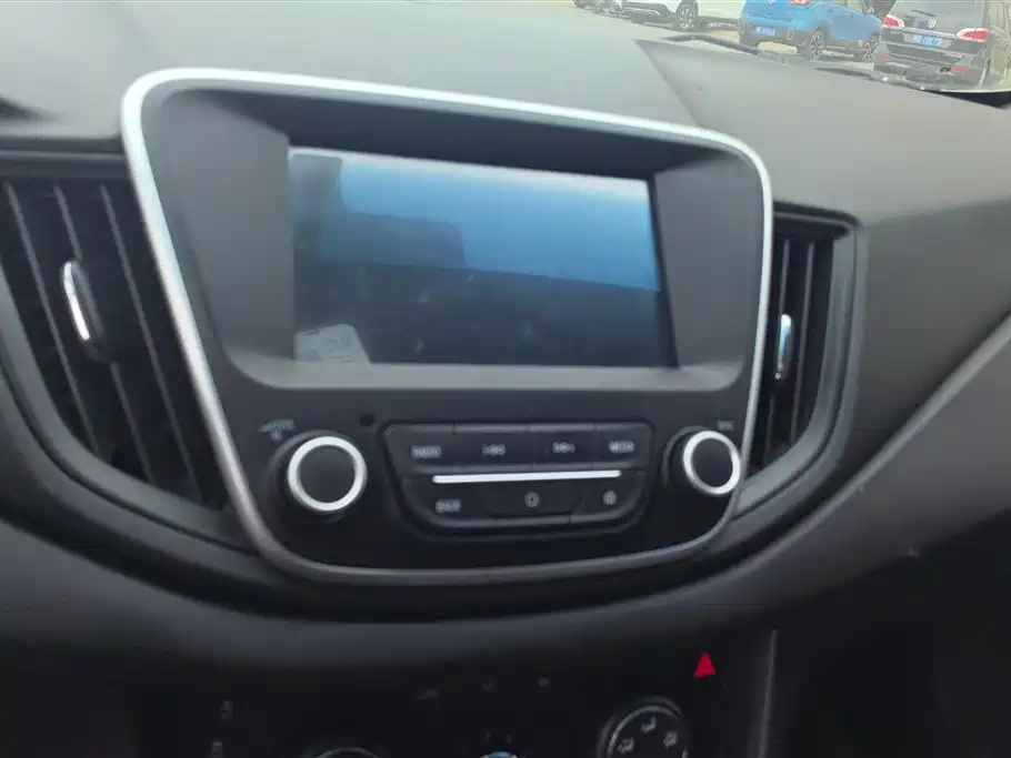 Chevrolet Cavalier 2019 320 Automatic Joy Edition фото 13