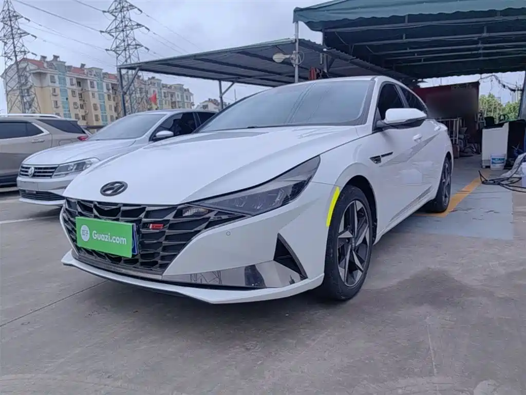 Hyundai Elantra 2021 1.5L CVT GLX Elite Edition