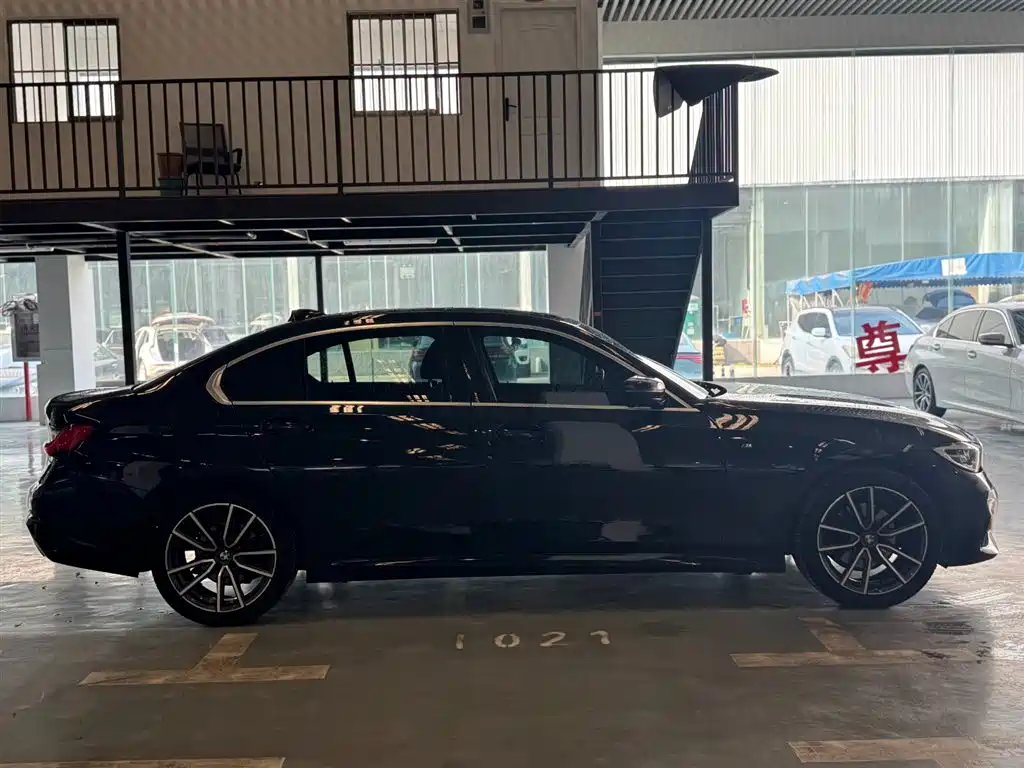 BMW 3 Series 2021 320Li M Sport Package фото 4